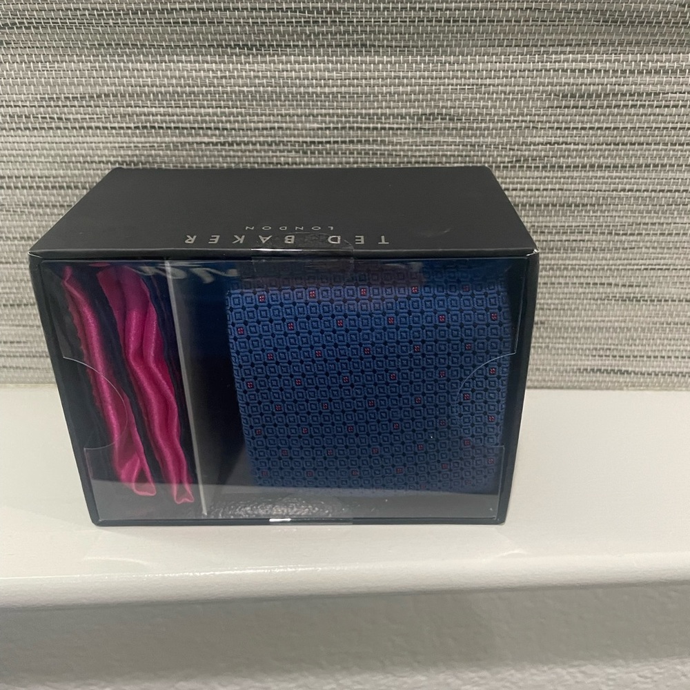 Ted baker tie and pocket square